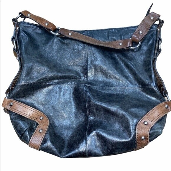 TANO large black leather boho bucket bag - Picture 2 of 6